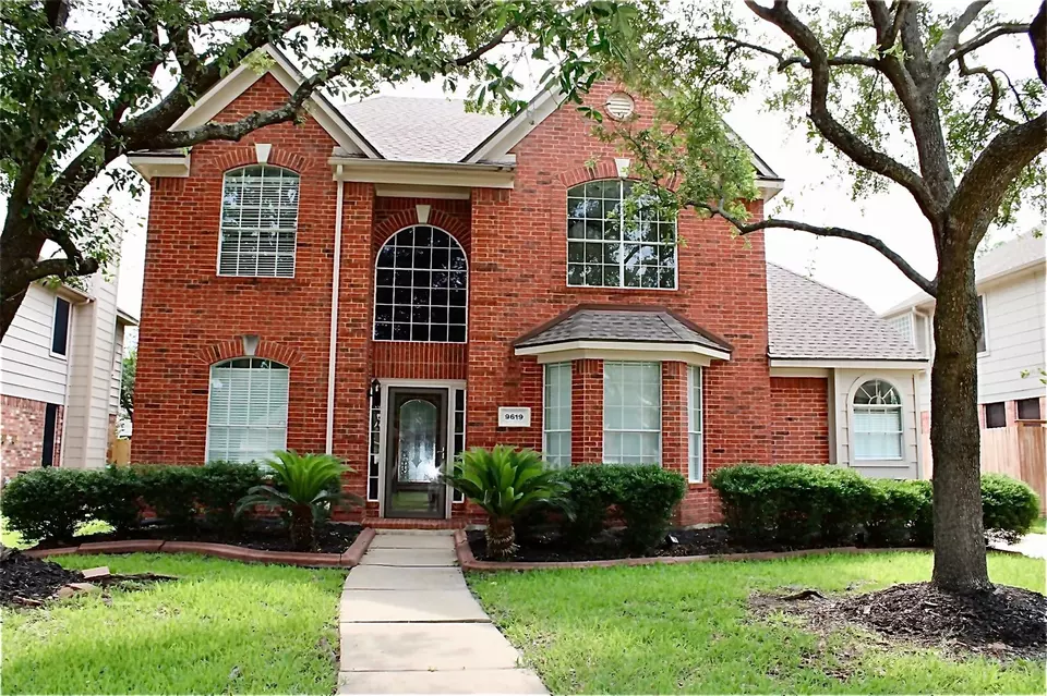 Exterior - 9619 Therrell Dr, Houston, TX 77064 photo 1 of 12