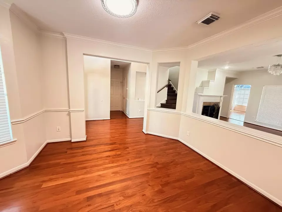 Living - 9619 Therrell Dr, Houston, TX 77064 photo 4 of 7