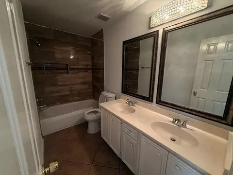 Bath - 9619 Therrell Dr, Houston, TX 77064 photo 1 of 6