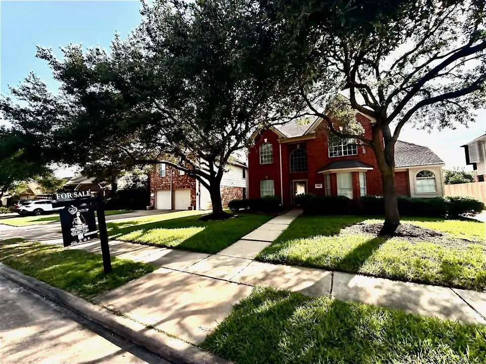 Exterior - 9619 Therrell Dr, Houston, TX 77064 photo 4 of 12