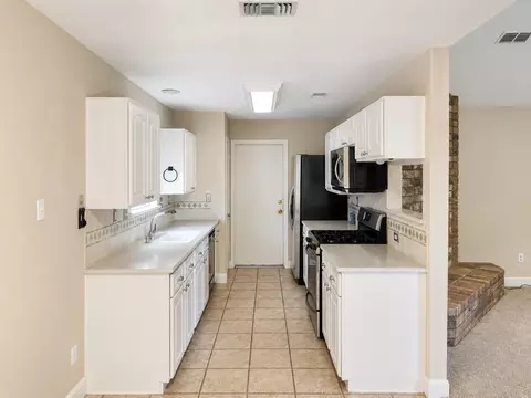 Kitchen - 2527 N Spring Dr, Spring, TX 77373 photo 1 of 2