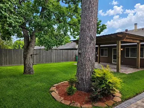 Exterior - 2527 N Spring Dr, Spring, TX 77373 photo 7 of 8