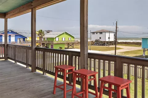 145 Belanger Ave, Surfside Beach, TX 77541