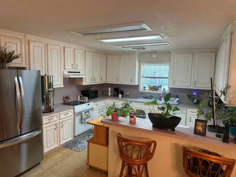 Kitchen - 267 Broadmoor Dr, Trinity, TX 75862 photo 2 of 2