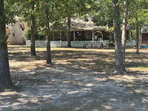 Exterior - 267 Broadmoor Dr, Trinity, TX 75862 photo 5 of 7