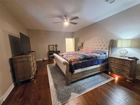 Bedroom - 1507 County Road 878a, Sweeny, TX 77480 photo 1 of 5