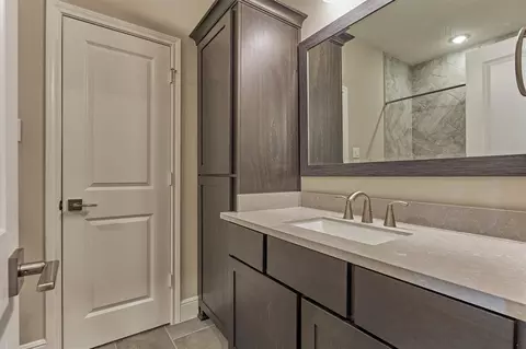 Bath - 16707 Stonecrest Dr, Conroe, TX 77302 photo 4 of 4