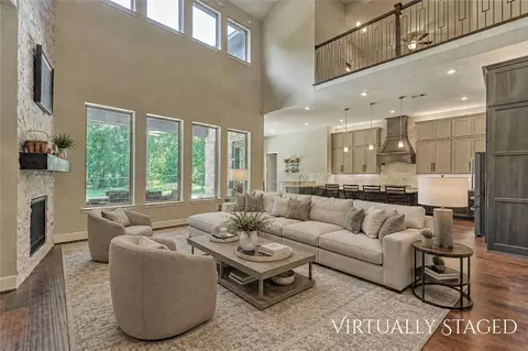 Living - 16707 Stonecrest Dr, Conroe, TX 77302 photo 1 of 2