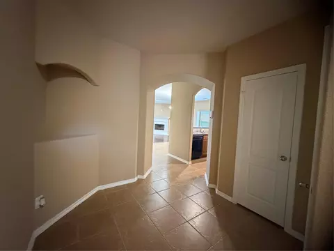 Entry Way - 1092 Shadow Glenn Dr, Conroe, TX 77301 photo 1 of 2
