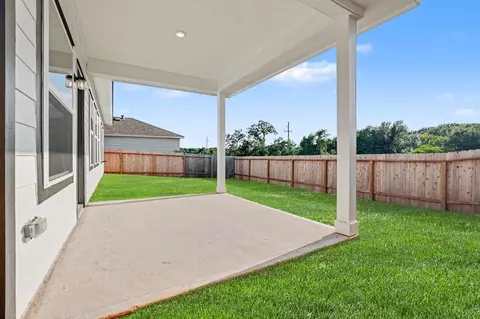 Exterior - 11025 Ondrea Dr, Willis, TX 77318 photo 2 of 3