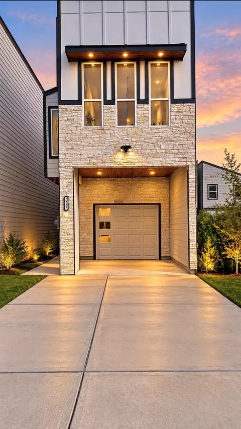 7937 Fowlie St, Houston, TX 77028
