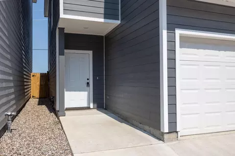 Exterior - 18844 Elegance Ave, Spring, TX 77379 photo 2 of 6