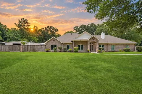 911 Winchester Bnd, Huffman, TX 77336