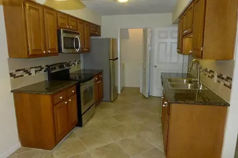 14119 Briarsage Ct #9, Houston, TX 77077