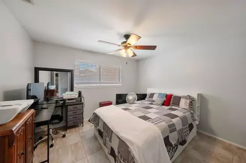 Bedroom - 6907 Briarfield Dr, Spring, TX 77379 photo 2 of 4