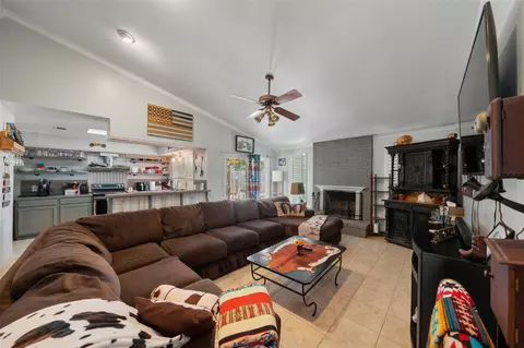 Living - 6907 Briarfield Dr, Spring, TX 77379 photo 3 of 5