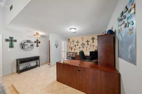 Entry Way - 6907 Briarfield Dr, Spring, TX 77379 photo 4 of 4