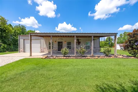 2518 Main St, Liverpool, TX 77577