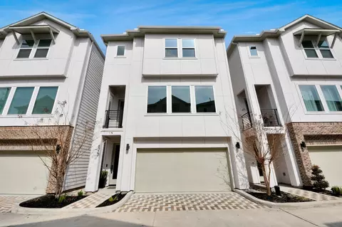 8320 Brecha Ln, Houston, TX 77055