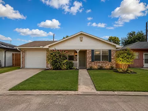 120 W Whitney St, Houston, TX 77018
