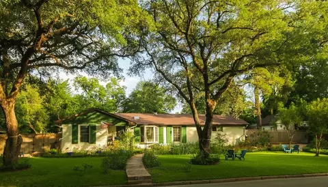 1305 W Grove Ave, Lufkin, TX 75904