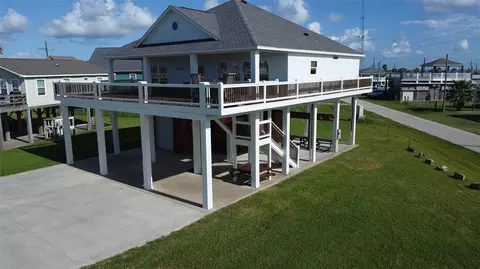 2429 Sand Bar Ln, Crystal Beach, TX 77650