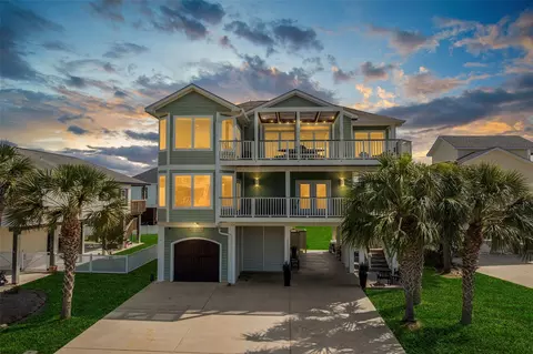13951 Pirates Beach Blvd, Galveston, TX 77554