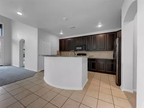 Kitchen - 632 Kickapoo Ct, Webster, TX 77598 photo 1 of 3