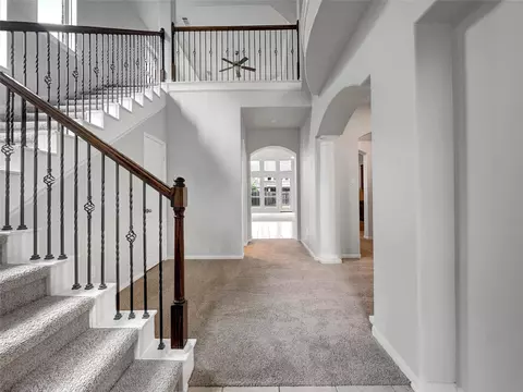 Entry Way - 632 Kickapoo Ct, Webster, TX 77598 photo 2 of 5