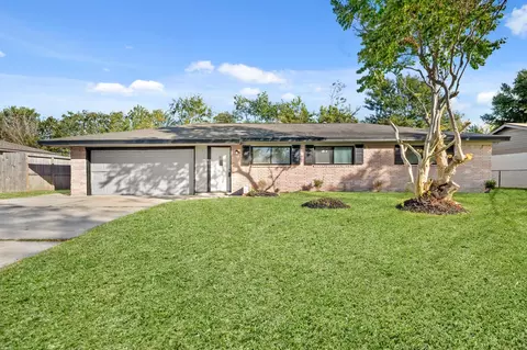 2808 28th Ave N, Texas City, TX 77590