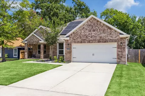 3810 Saratoga Dr, Houston, TX 77088