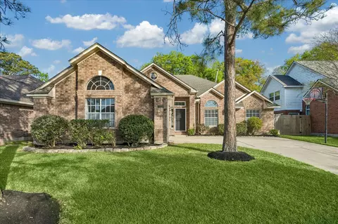 723 Lochnell Dr, Houston, TX 77062