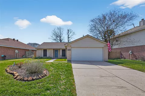 Exterior - 3639 Nutwood Ln, Spring, TX 77389 photo 4 of 5