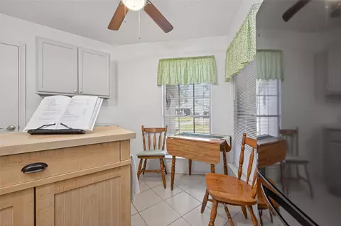Kitchen - 3639 Nutwood Ln, Spring, TX 77389 photo 6 of 6