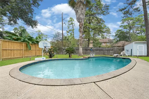 Exterior - 5322 Ashmere Ln, Spring, TX 77379 photo 4 of 4