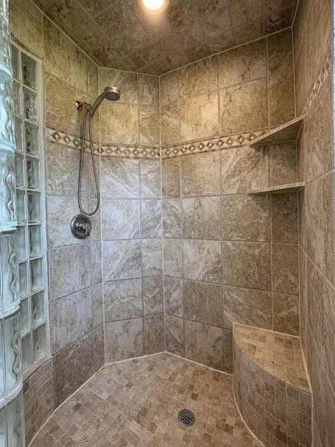 Bath - 17107 Rustington Dr, Spring, TX 77379 photo 2 of 7