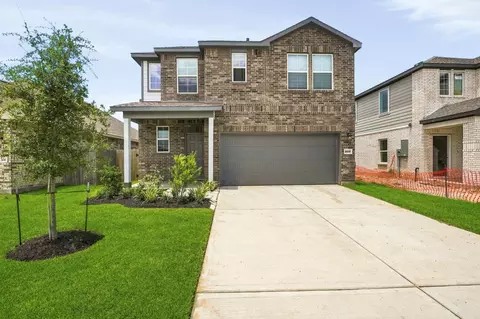 302 Amy St, Angleton, TX 77515