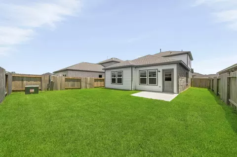 Exterior - 302 Amy St, Angleton, TX 77515 photo 3 of 3