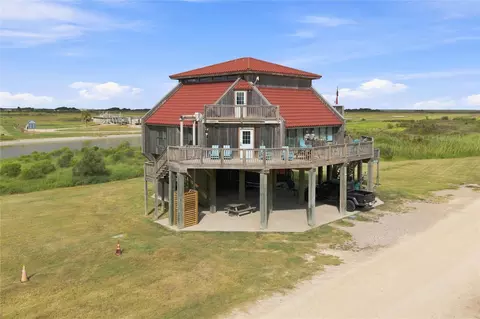 90 Private Road 638 #90, Matagorda, TX 77457