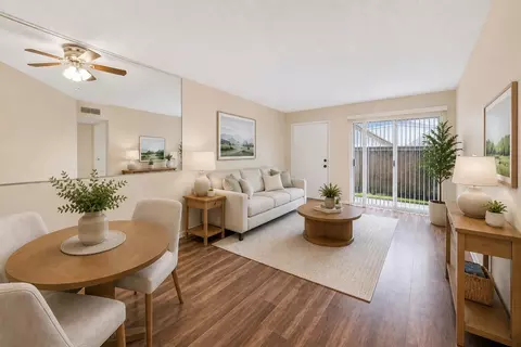 3919 Fairmont Pkwy #195, Pasadena, TX 77504