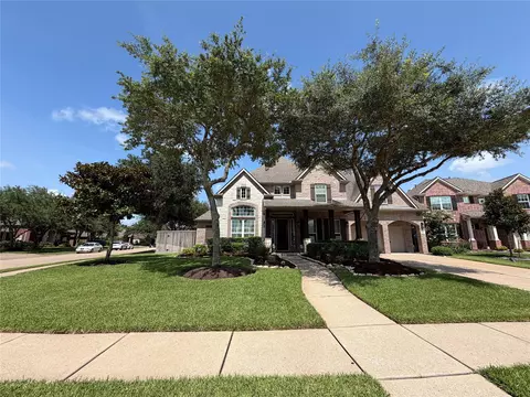 5602 Kingsfield Ct, League City, TX 77573