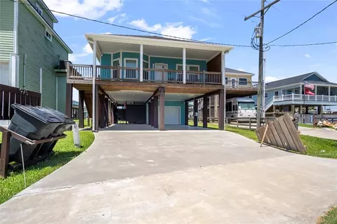 975 S S Cv, Crystal Beach, TX 77650