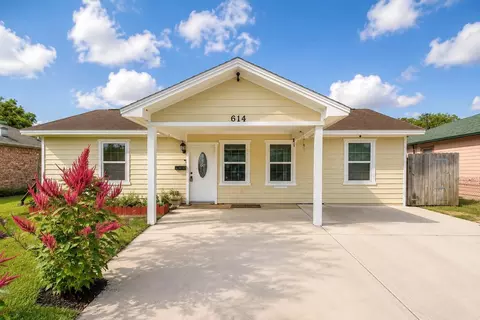 9414 Ashville Dr, Houston, TX 77051