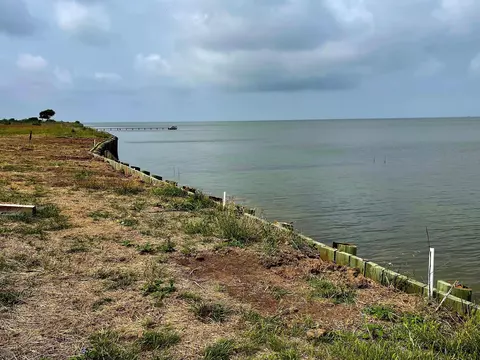 1780 County Road 372 Rd, Palacios, TX 77465