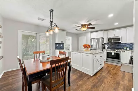 1210 Cambay Dr, Rosenberg, TX 77471