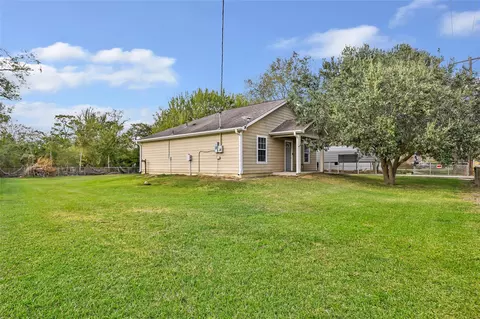 7770 Fm 834 E, Hull, TX 77564 photo 1