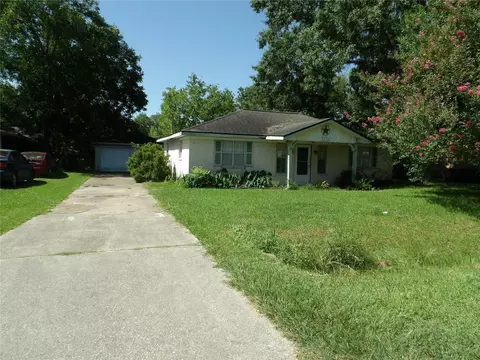 5938 Josephine St, Pearland, TX 77584