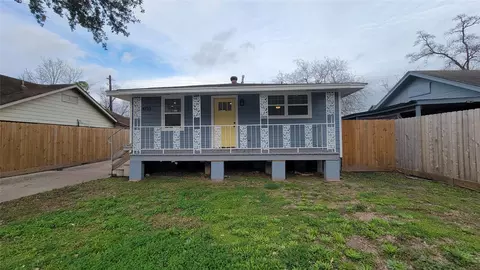 4733 Jefferson St, Houston, TX 77023