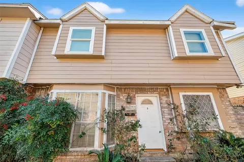 3834 Willow Springs Ln, Houston, TX 77080