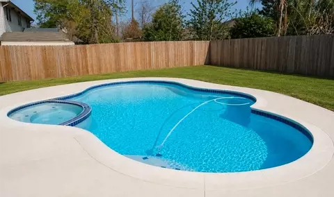 3814 Misty Ridge Dr, Humble, TX 77396
